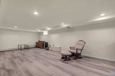 40 Vassar Street, Garden City, NY 11530 - Photo 15