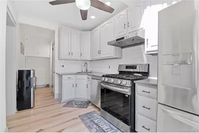 408 Wellington Road, Mineola, NY 11501 - Photo 9