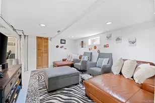 408 Wellington Rd, Mineola, NY 11501 - Photo 15