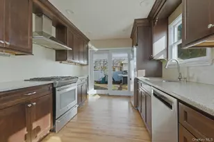 308 Moore Ave, Oceanside, NY 11572 - Photo 5