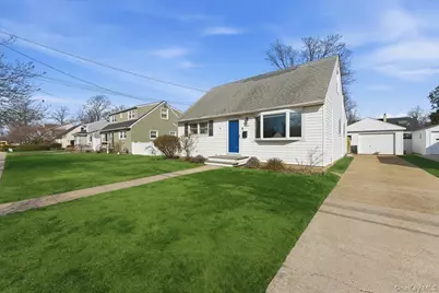 308 Moore Avenue, Oceanside, NY 11572 - Photo 19