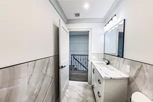 7 Victoria Ln, Yonkers, NY 10701 - Photo 9