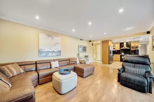 3147 Denton Dr, Merrick, NY 11566 - Photo 23