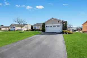 191 Flower Rd, Shirley, NY 11967 - Photo 3