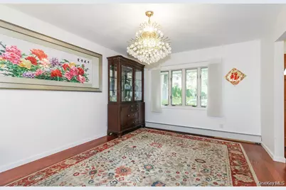 43 Elm Street, Great Neck, NY 11021 - Photo 7