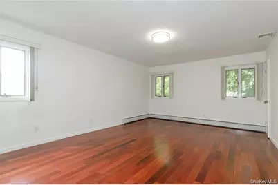 43 Elm Street, Great Neck, NY 11021 - Photo 25