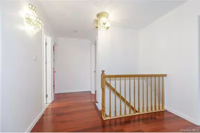 43 Elm Street, Great Neck, NY 11021 - Photo 17