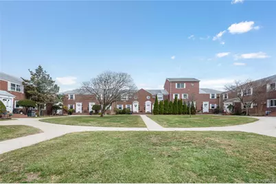 263-28 73rd Avenue #1st Fl, Glen Oaks, NY 11004 - Photo 15