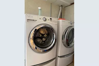 256 Royal Avenue, Mineola, NY 11501 - Photo 15