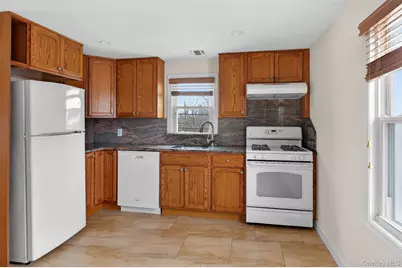 256 Royal Avenue, Mineola, NY 11501 - Photo 1