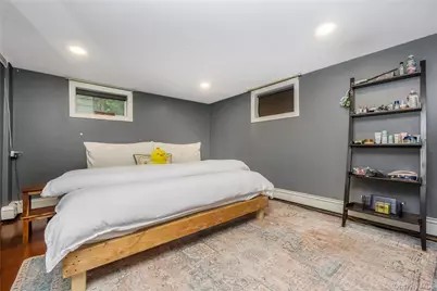 204 Franklin Avenue, Malverne, NY 11565 - Photo 33