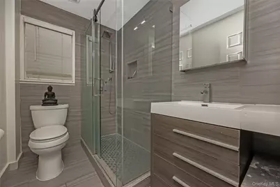 204 Franklin Avenue, Malverne, NY 11565 - Photo 21