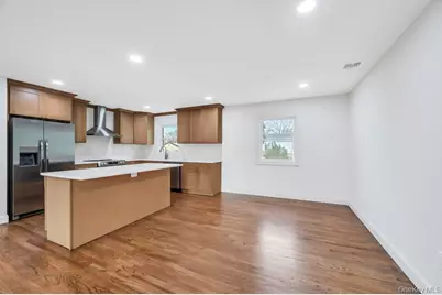 339 Avenue B, Ronkonkoma, NY 11779 - Photo 13