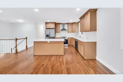 339 Avenue B, Ronkonkoma, NY 11779 - Photo 15