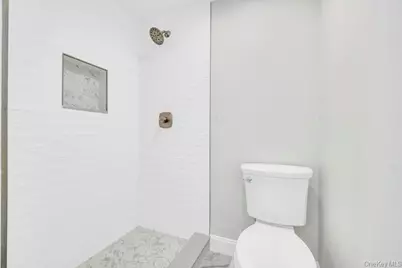 339 Avenue B, Ronkonkoma, NY 11779 - Photo 29