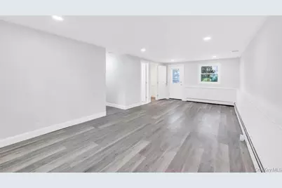 339 Avenue B, Ronkonkoma, NY 11779 - Photo 25