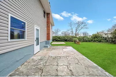 339 Avenue B, Ronkonkoma, NY 11779 - Photo 9