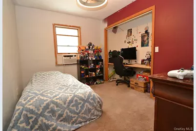 111 Fuller Avenue, Islip, NY 11751 - Photo 11