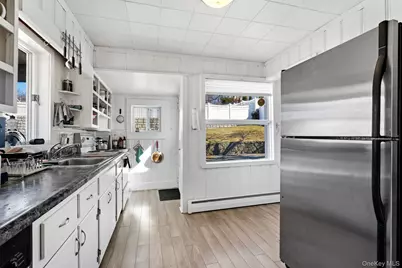 9 Cottage Grove Avenue, Thornwood, NY 10594 - Photo 7