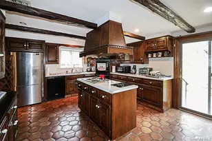 45 Weir Ln, Locust Valley, NY 11560 - Photo 15