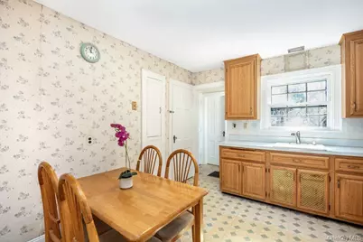 16 Margaret Boulevard, Merrick, NY 11566 - Photo 11