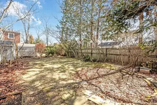 16 Margaret Blvd, Merrick, NY 11566 - Photo 21