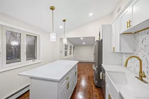 7 Pomper Dr, East Northport, NY 11731 - Photo 5