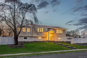 7 Pomper Dr, East Northport, NY 11731 - Photo 33