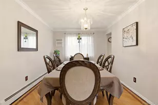 17 Westminster Ln, West Islip, NY 11795 - Photo 5