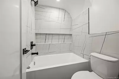 13 Warren Court #113, Monsey, NY 10952 - Photo 19