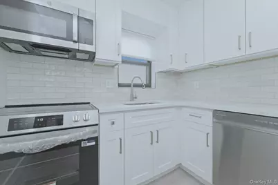 136 Albany Boulevard #17E, Atlantic Beach, NY 11509 - Photo 9