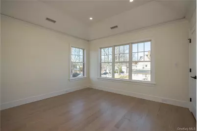 7 Victoria Lane #B, Yonkers, NY 10701 - Photo 13