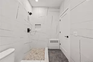 13 Warren Ct, Monsey, NY 10952 - Photo 27