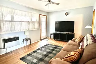 17 Windsor St, Islip, NY 11751 - Photo 5