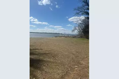 150 W Shore Road, Great Neck, NY 11024 - Photo 3