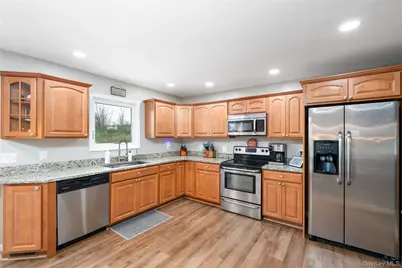 41 Diddell Road, Wappingers Falls, NY 12590 - Photo 9
