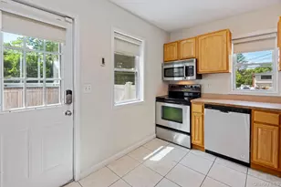 289 Magnolia Dr, Selden, NY 11784 - Photo 7