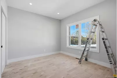 1 Lotto Court, Lake Grove, NY 11755 - Photo 15