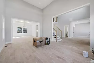 1 Lotto Court, Lake Grove, NY 11755 - Photo 5