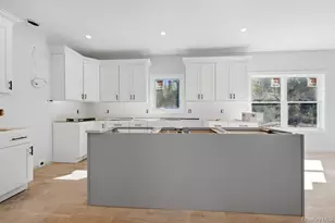 1 Lotto Ct, Lake Grove, NY 11755 - Photo 9