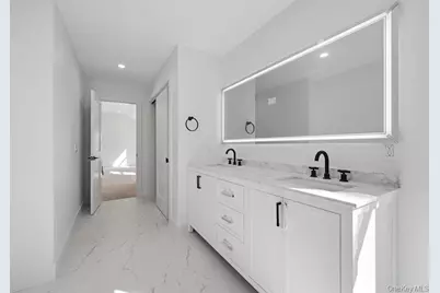 1 Lotto Court, Lake Grove, NY 11755 - Photo 23