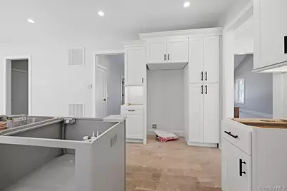 1 Lotto Court, Lake Grove, NY 11755 - Photo 11