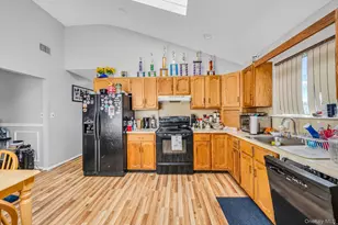 4792 Hempstead Tpke, Farmingdale, NY 11735 - Photo 5