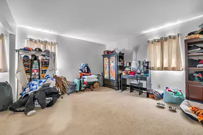 4792 Hempstead Turnpike, Farmingdale, NY 11735 - Photo 7