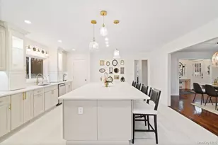 186 Lake Ave, Saint James, NY 11780 - Photo 7