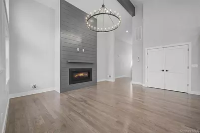 93 York Road S, Bloomingburg, NY 12721 - Photo 11