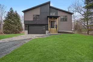 93 York Road S, Bloomingburg, NY 12721 - Photo 5