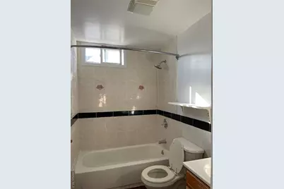 7662 172nd Street, Fresh Meadows, NY 11366 - Photo 7