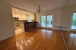 30 Tremont St, Garden City, NY 11530 - Photo 3