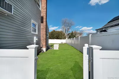 54 Cypress Avenue, Bethpage, NY 11714 - Photo 33